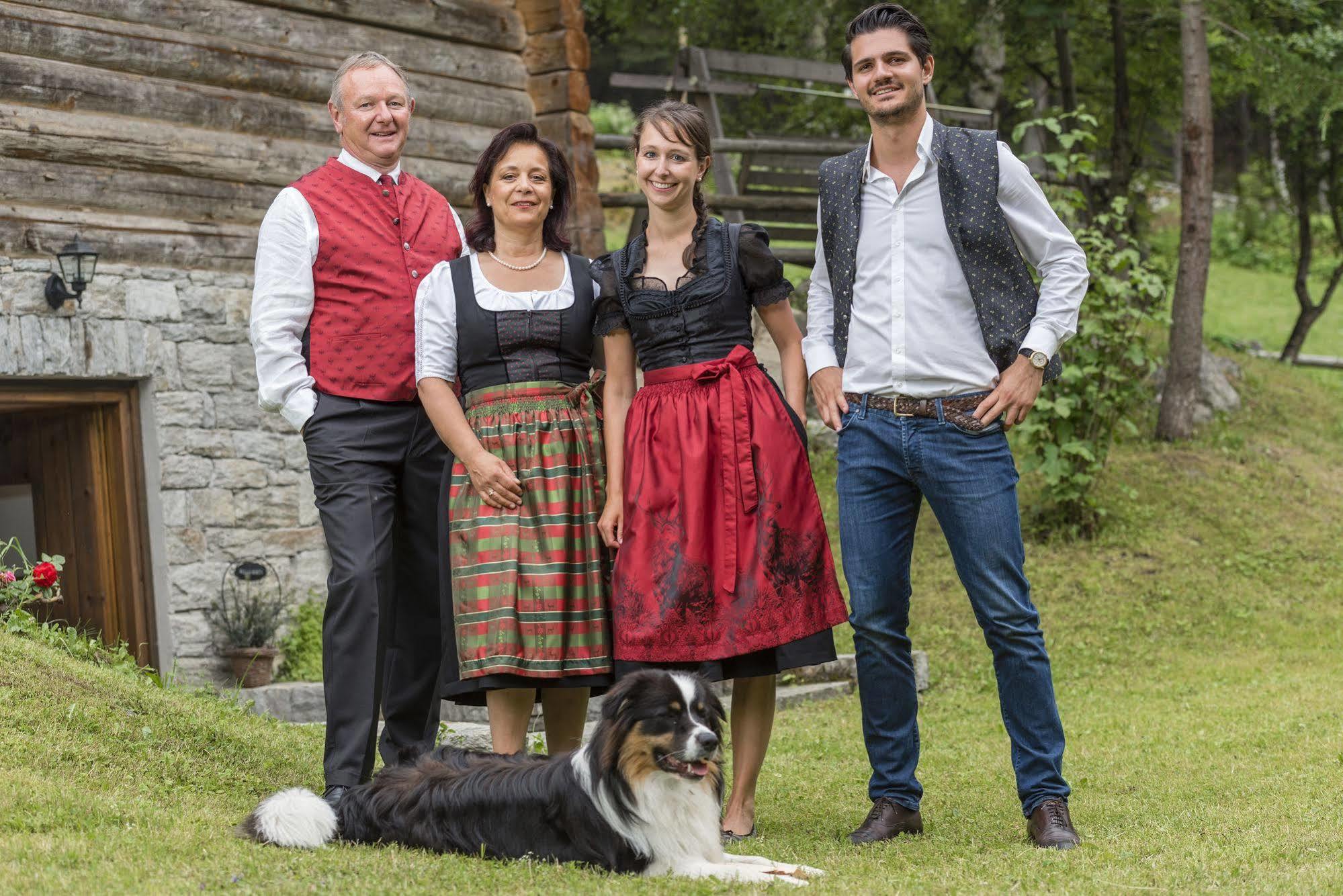 Vinschgerhof Otel Silandro Dış mekan fotoğraf